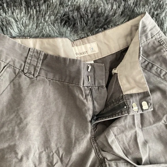 Old Navy dark grey shorts - Picture 6 of 17